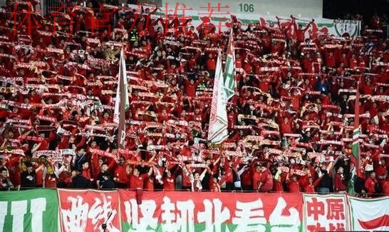 河南队2025:用汗水与血性,书写一段逆境重生传奇 河南队2025:用汗水与血性,书写一段逆境重生传奇